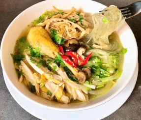 Miến Gà Đùi 